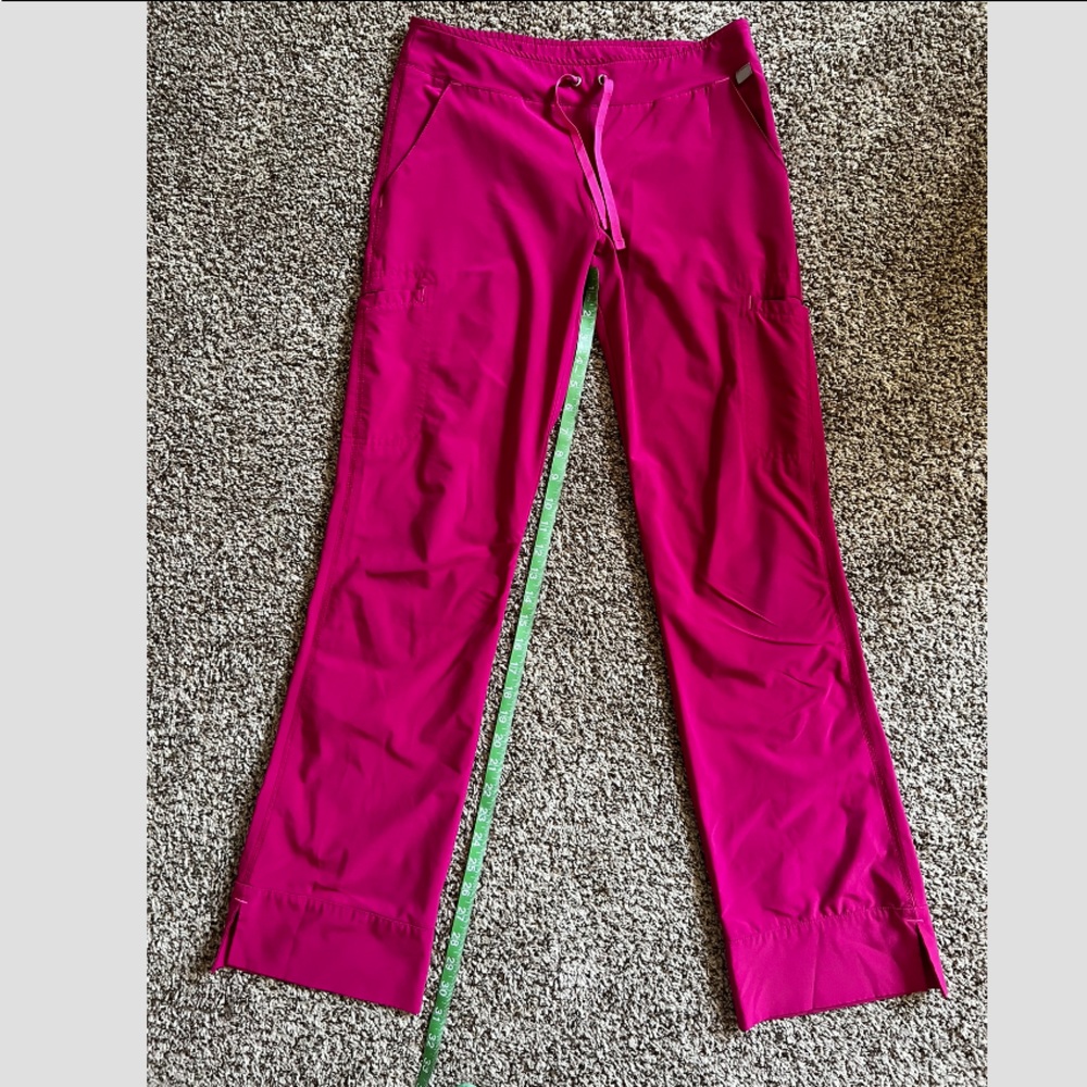 Size XSM Fuchsia Scrub Pants